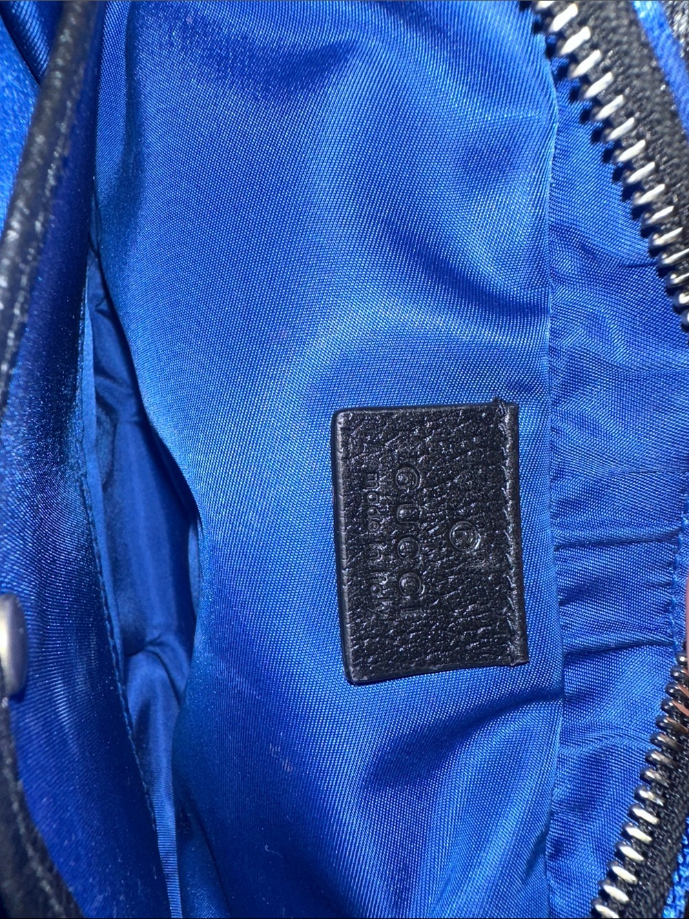Gucci Royal Blue GG Nylon Wristlet Pouch with Black Trim - Picture 4 of 10